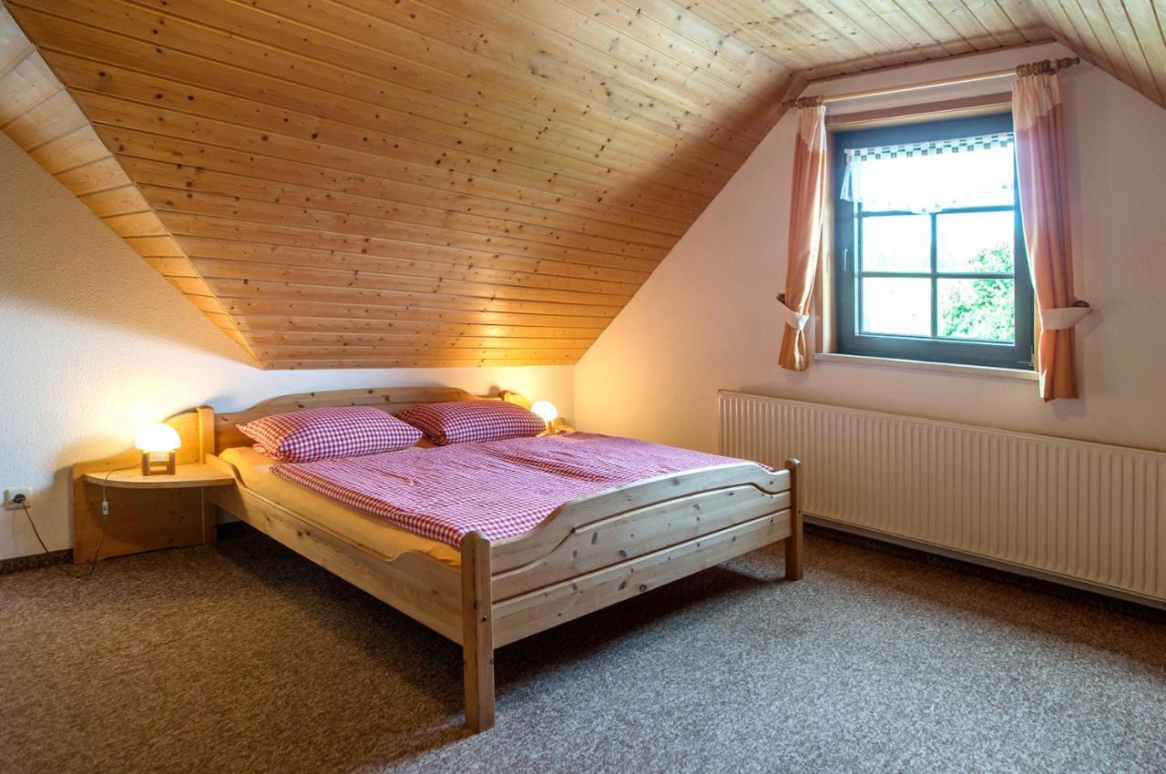 Am Roten Hammer I Gasthof Und Pension โอเบอร์วีเซินธาล ภายนอก รูปภาพ
