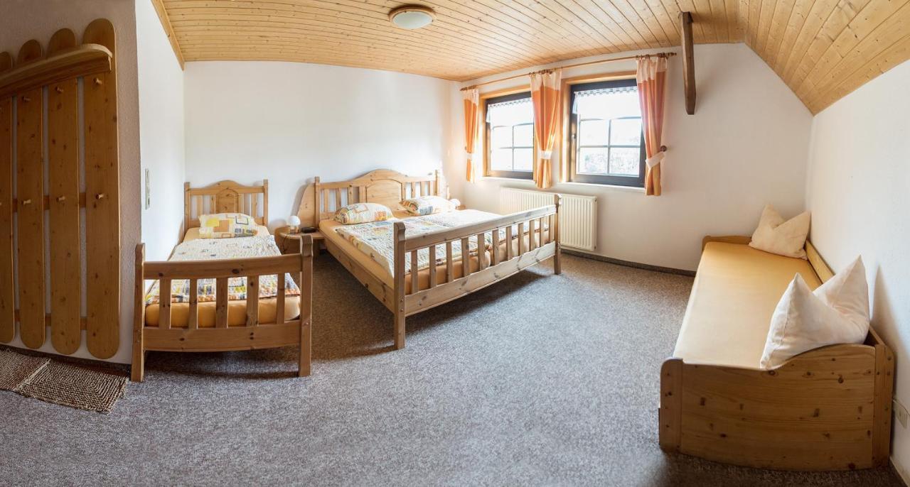 Am Roten Hammer I Gasthof Und Pension โอเบอร์วีเซินธาล ภายนอก รูปภาพ
