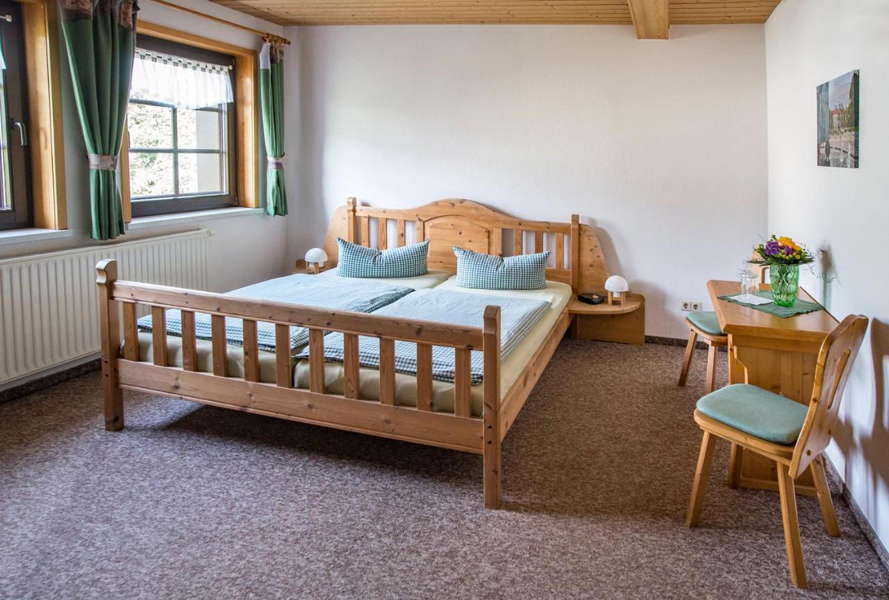 Am Roten Hammer I Gasthof Und Pension โอเบอร์วีเซินธาล ภายนอก รูปภาพ