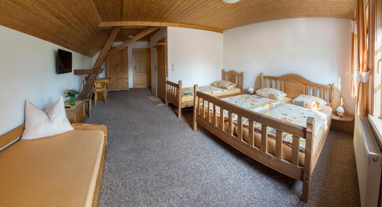 Am Roten Hammer I Gasthof Und Pension โอเบอร์วีเซินธาล ภายนอก รูปภาพ