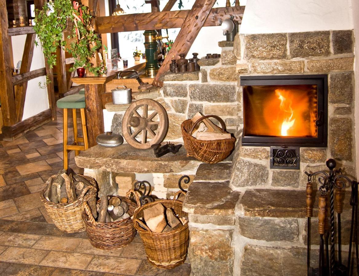 Am Roten Hammer I Gasthof Und Pension โอเบอร์วีเซินธาล ภายนอก รูปภาพ